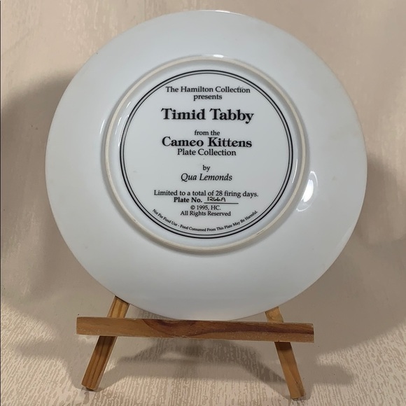 “Timid Tabby” Qua Lemonds Cat Collector Plate - Picture 4 of 5